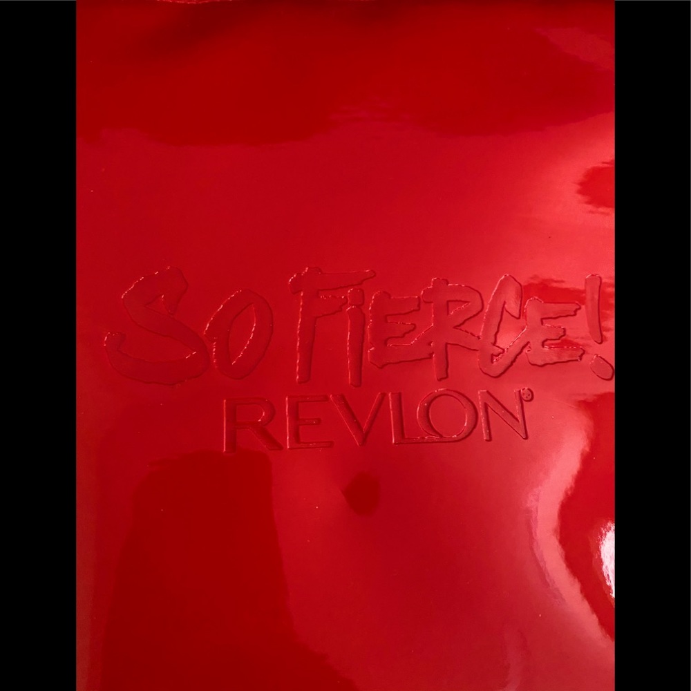 So Fierce❗️..Revlon Collection✨